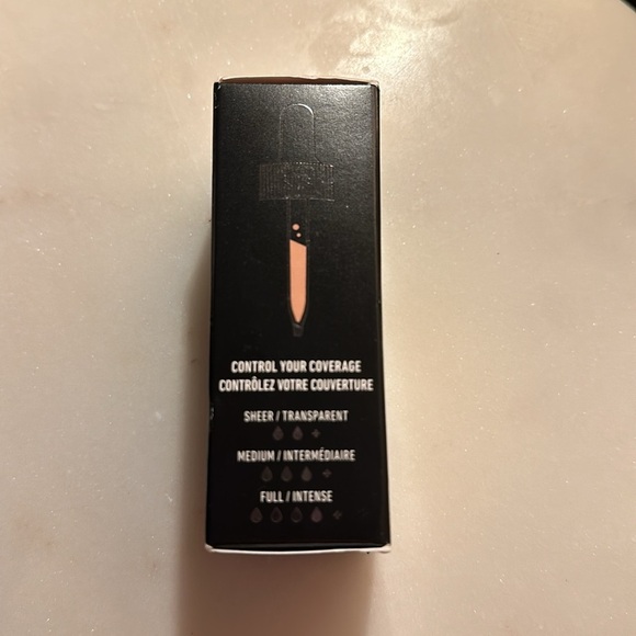 NYX total control drop foundation new tan - Picture 4 of 6